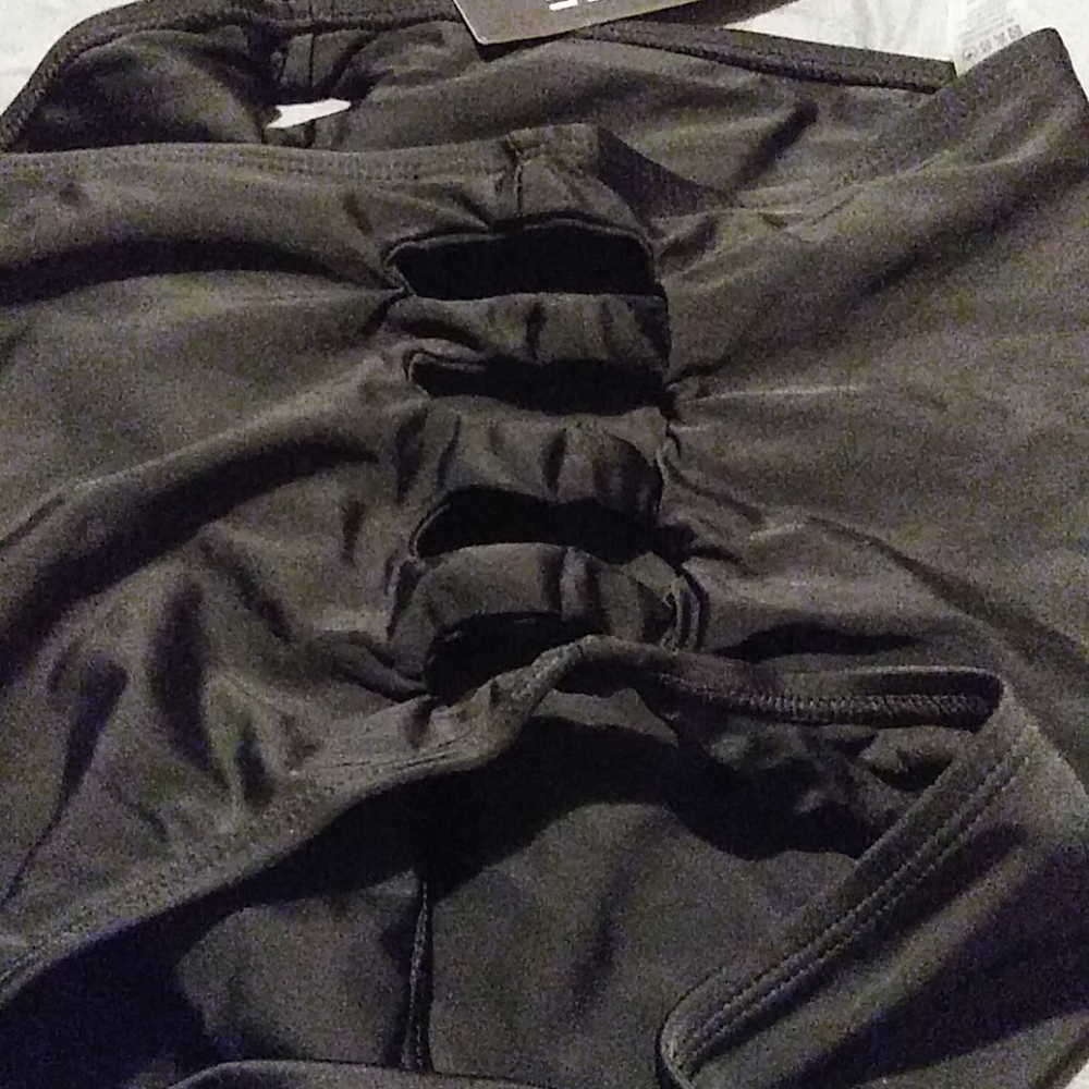 Swimsuit - Picture 2 of 3